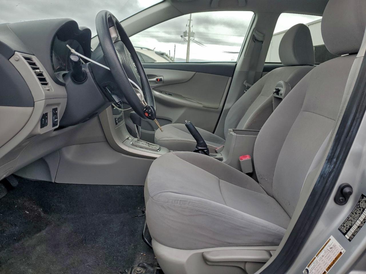 2012 TOYOTA COROLLA BASE photo 7