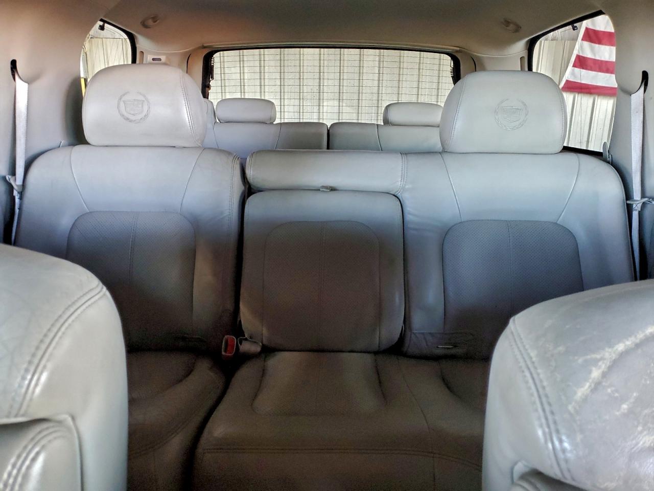 2002 CADILLAC ESCALADE LUXURY photo 10