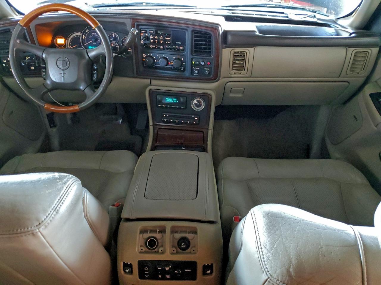 2002 CADILLAC ESCALADE LUXURY photo 8