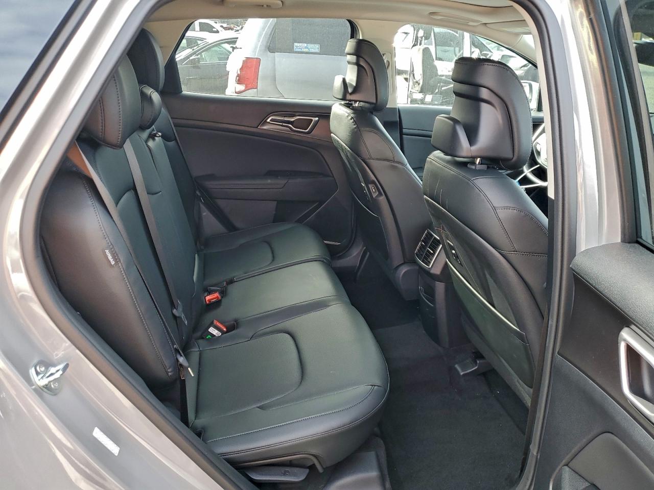 2026 KIA SPORTAGE EX photo 11