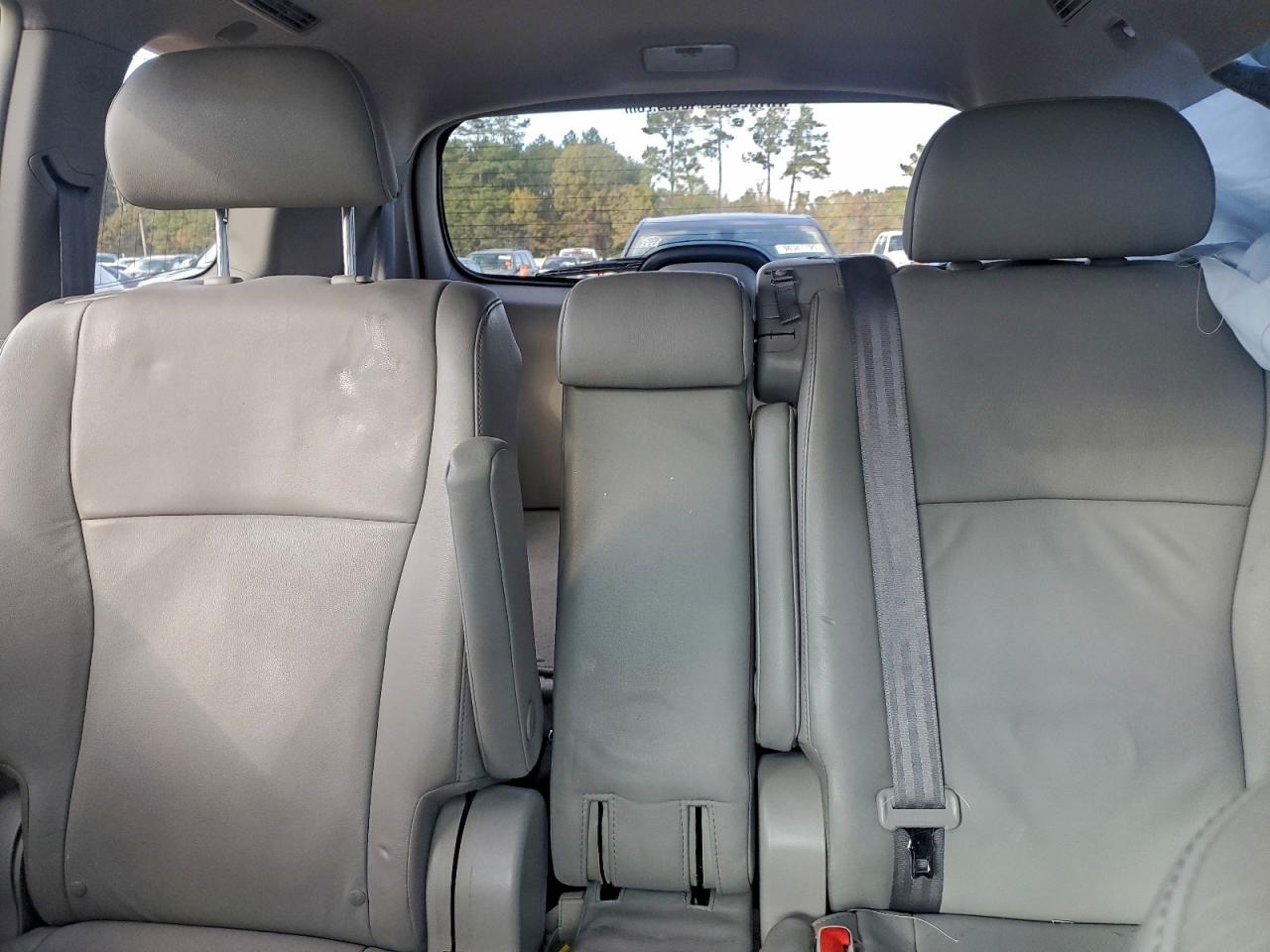 2011 TOYOTA HIGHLANDER BASE photo 10