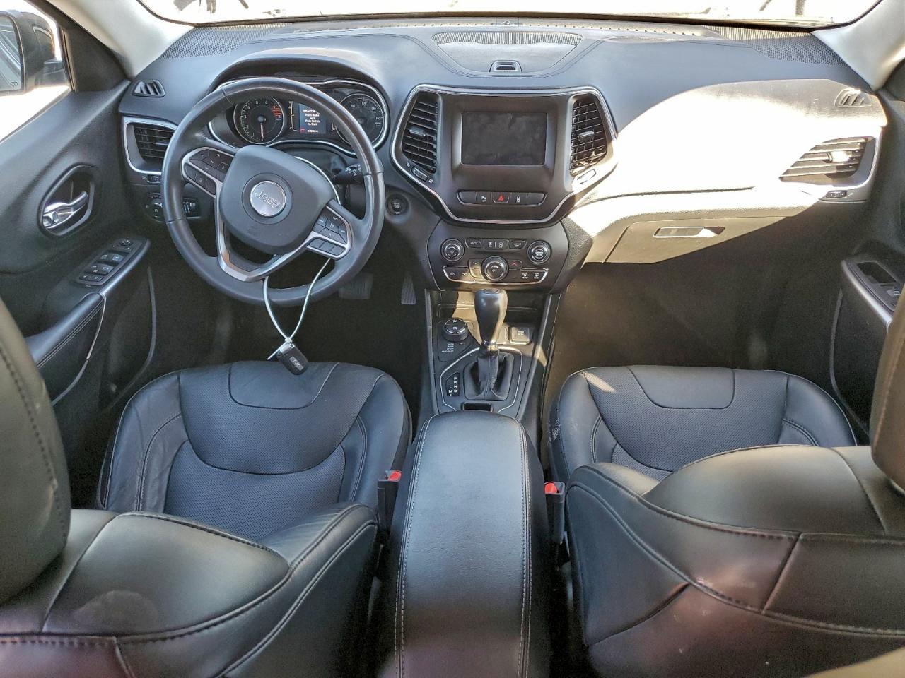 2021 JEEP CHEROKEE LATITUDE LUX photo 8