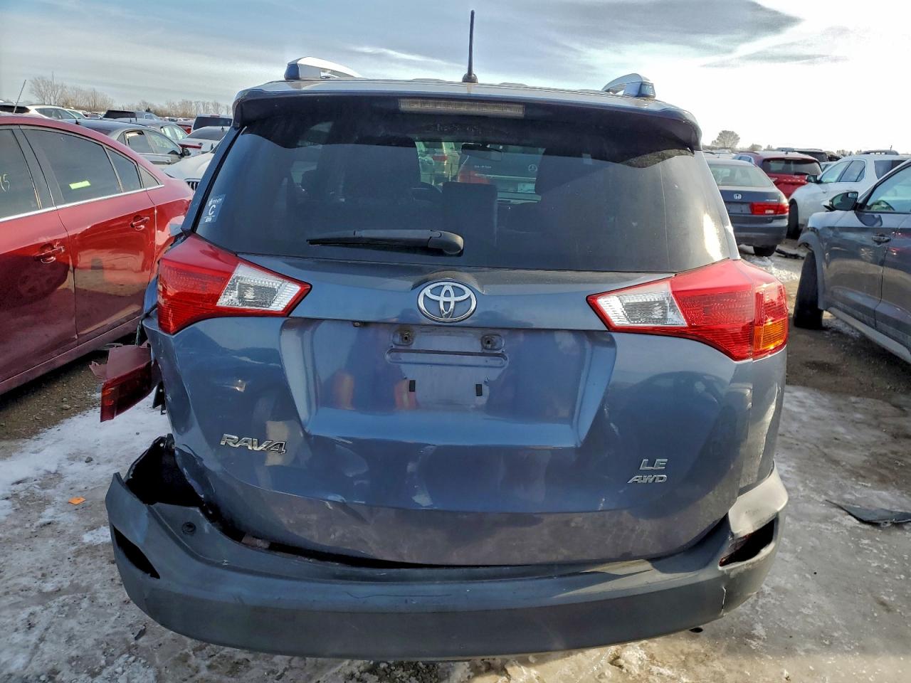 2013 TOYOTA RAV4 LE photo 6