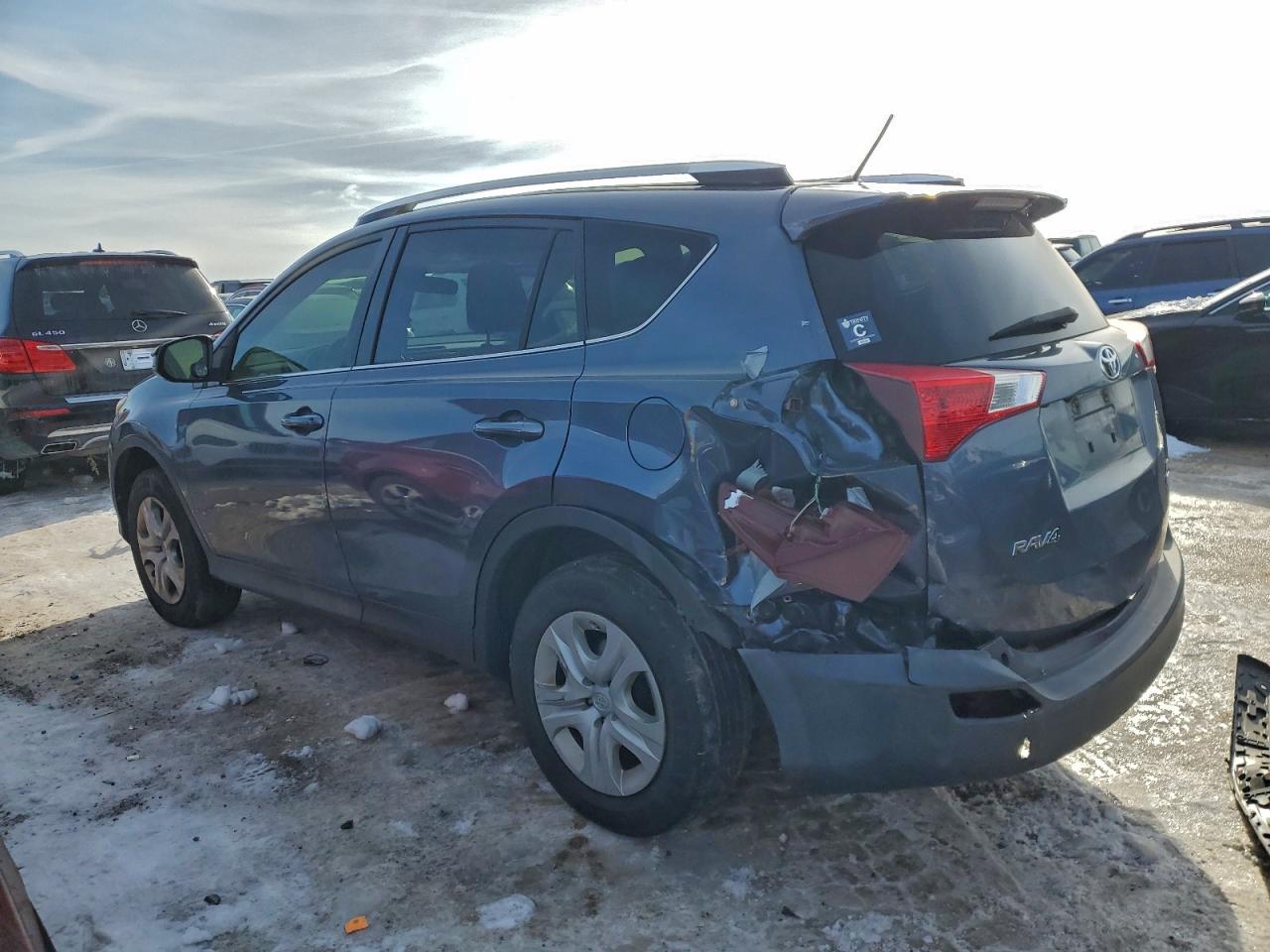 2013 TOYOTA RAV4 LE photo 2