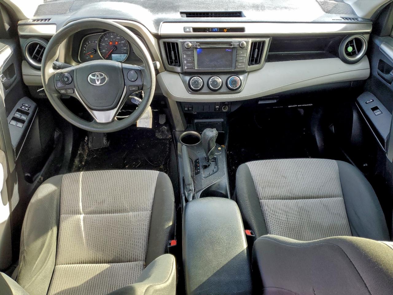 2013 TOYOTA RAV4 LE photo 8