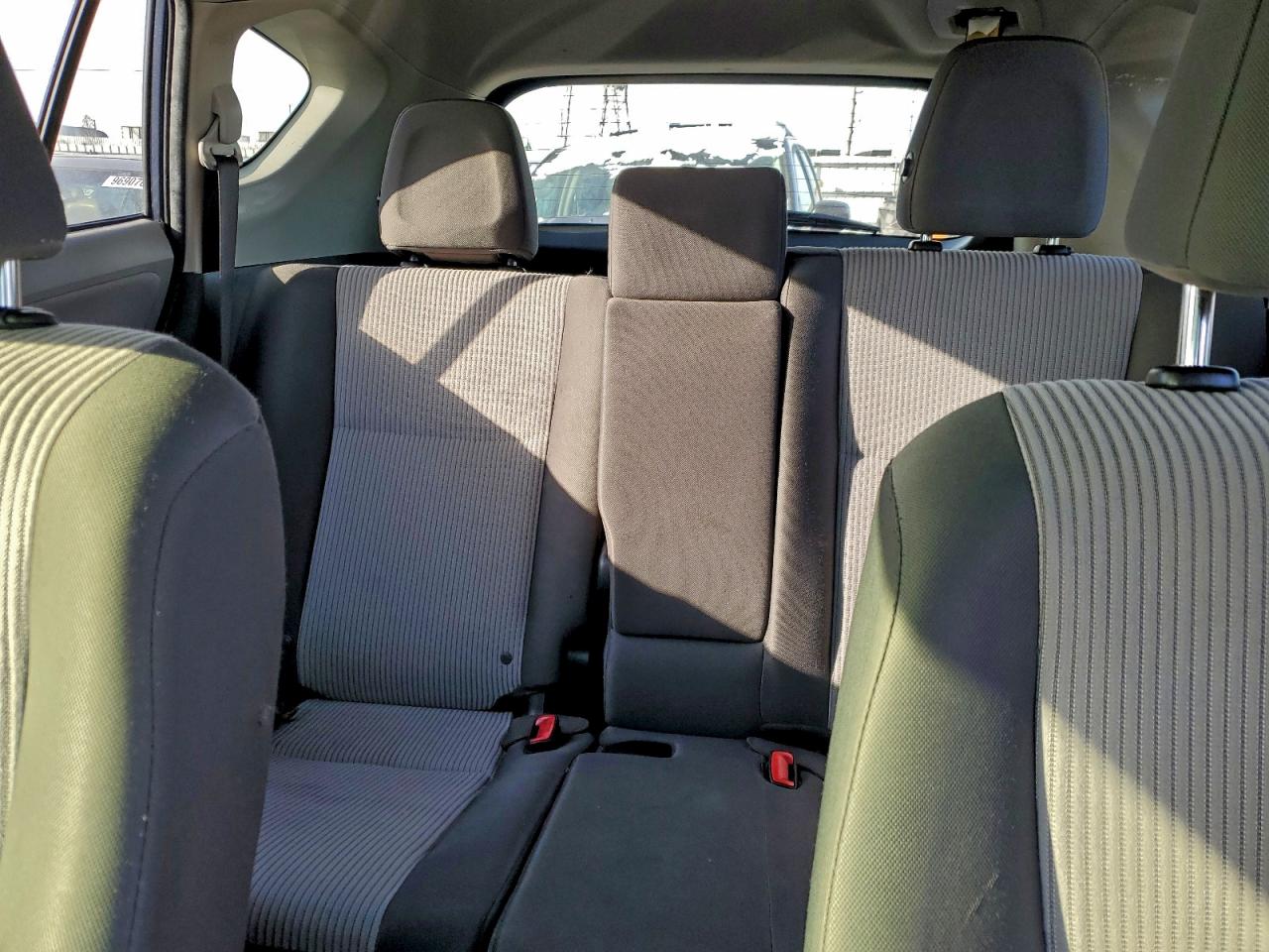 2013 TOYOTA RAV4 LE photo 10