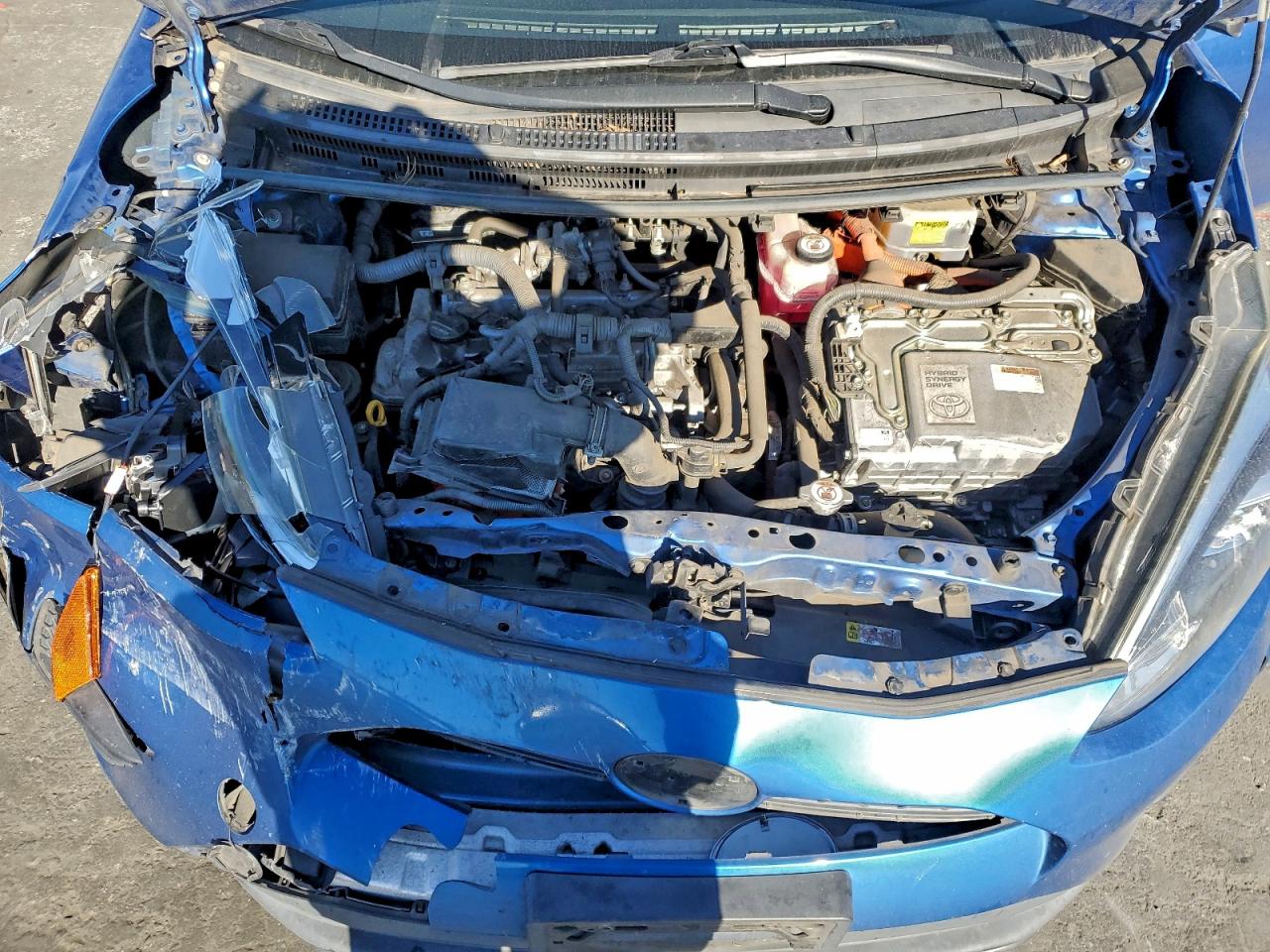 2018 TOYOTA PRIUS C photo 21