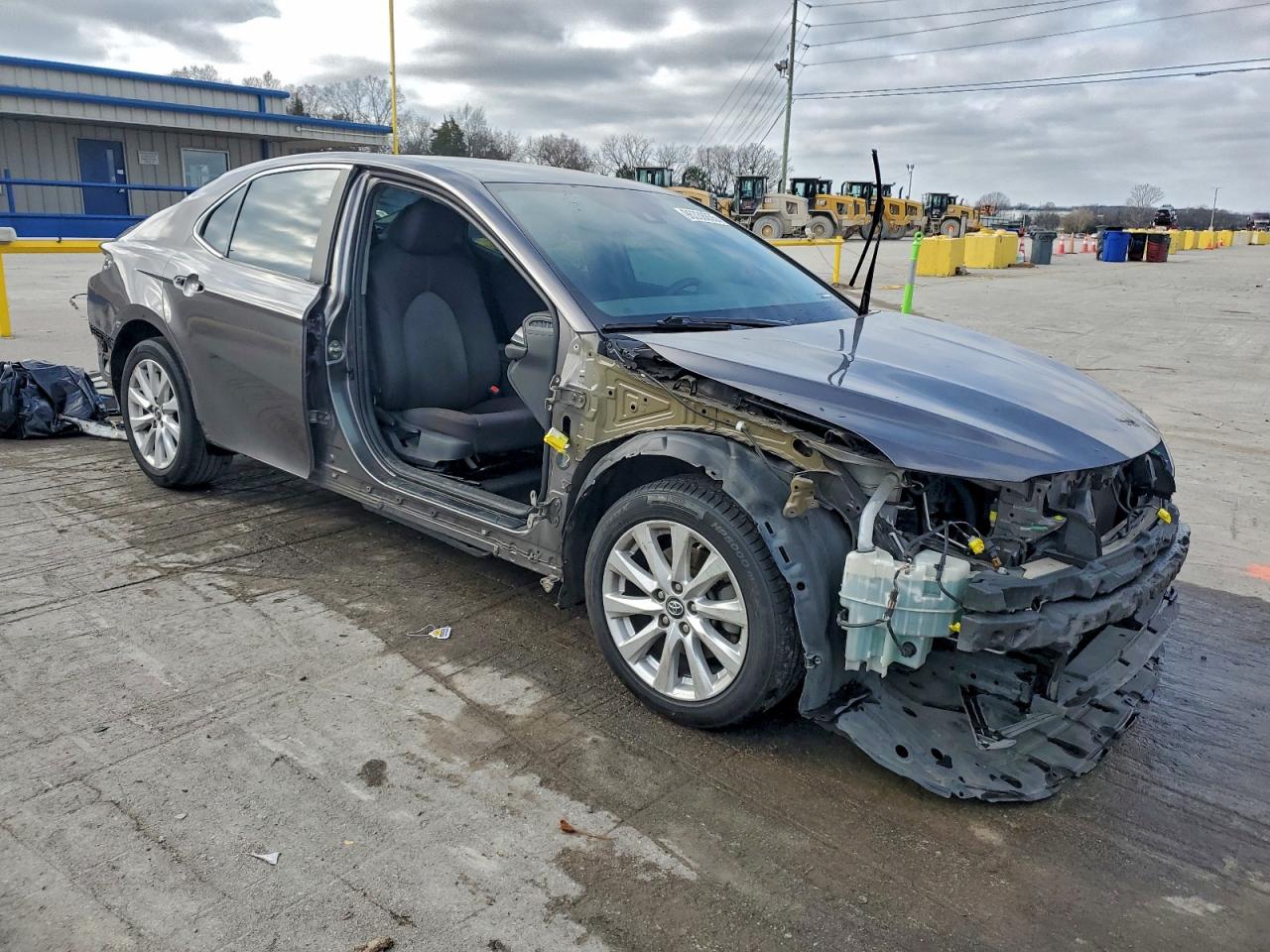 2019 TOYOTA CAMRY L photo 7