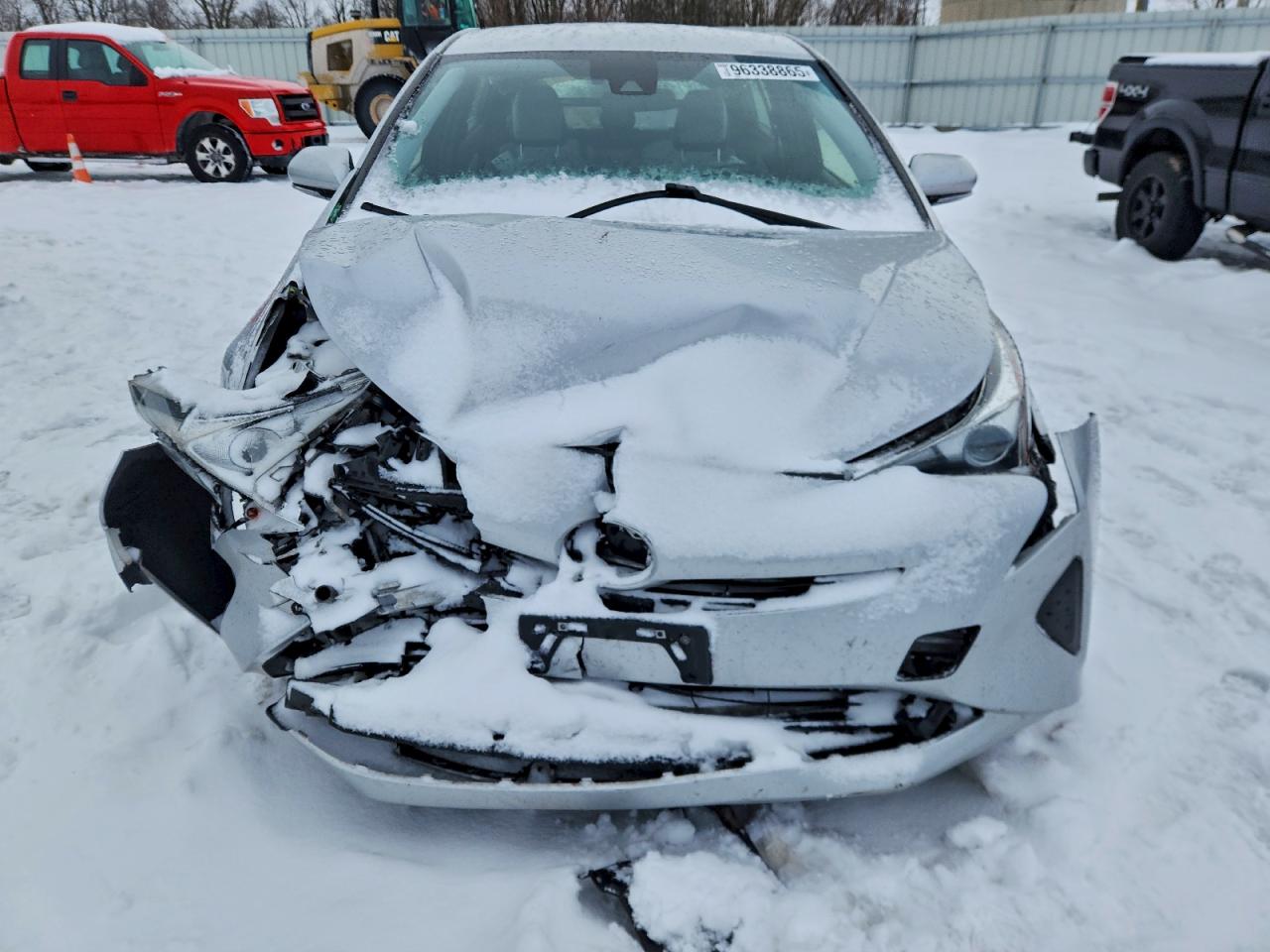 2018 TOYOTA PRIUS photo 9
