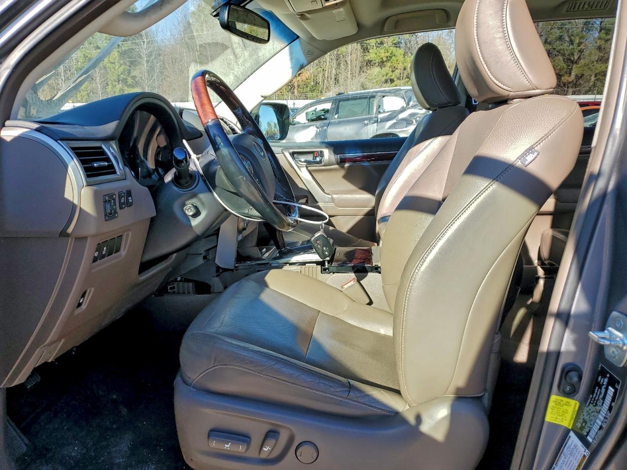 2017 LEXUS GX 460 photo 13