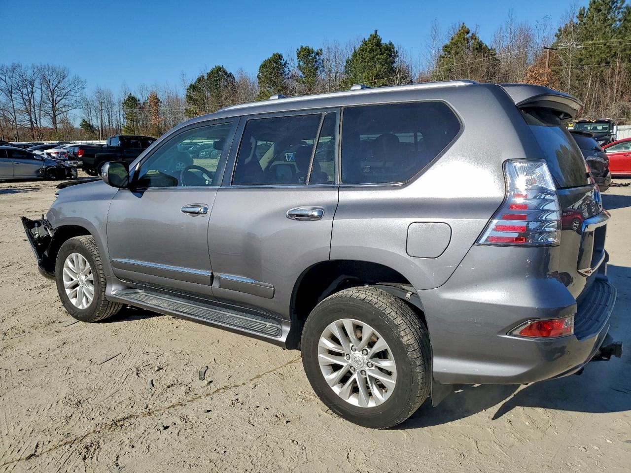 2017 LEXUS GX 460 photo 3