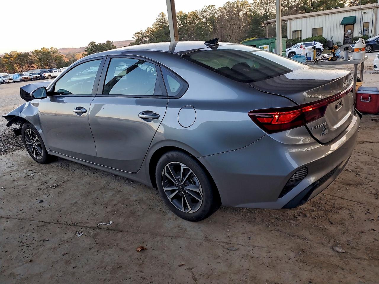2023 KIA FORTE LX photo 2