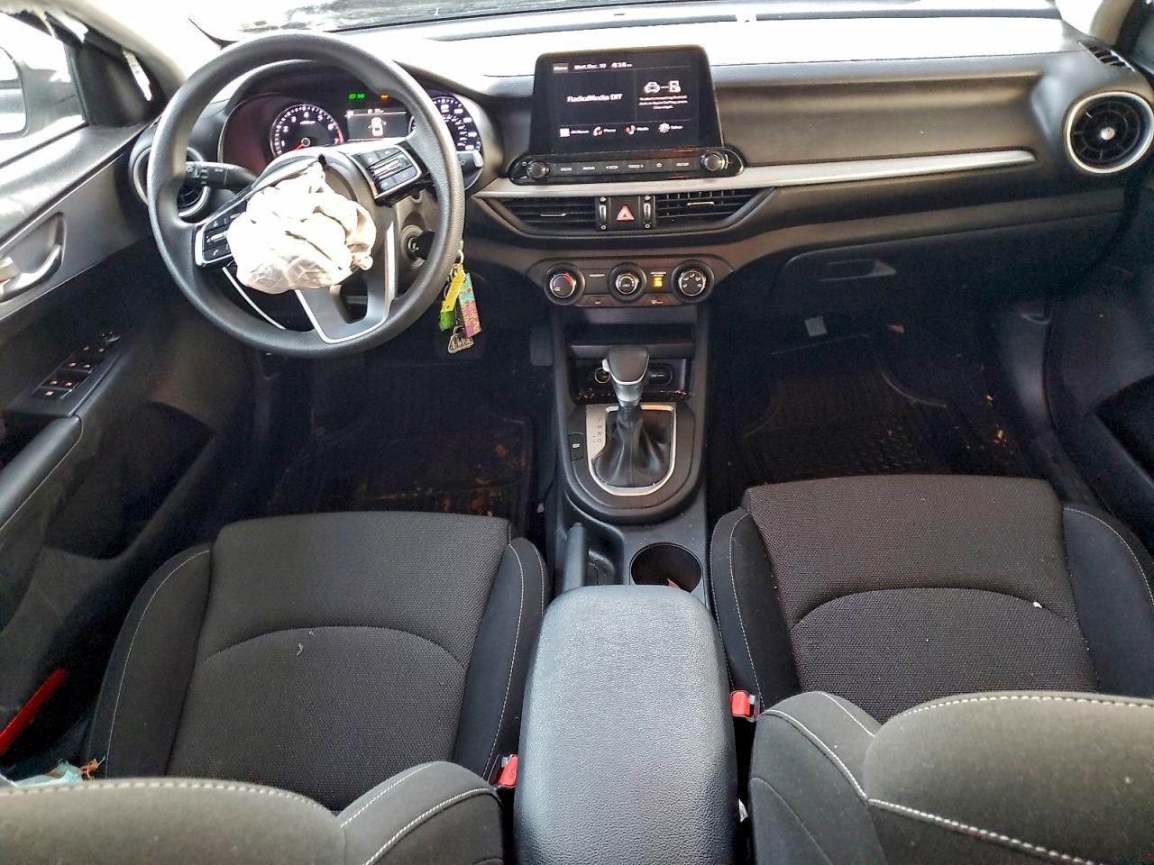 2023 KIA FORTE LX photo 8
