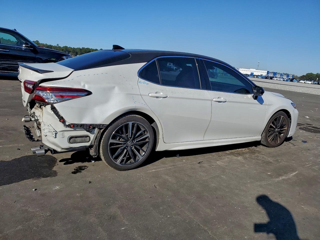 2018 TOYOTA CAMRY XSE photo 5