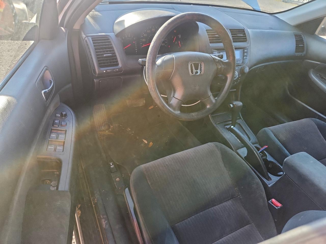 2003 HONDA ACCORD LX photo 8