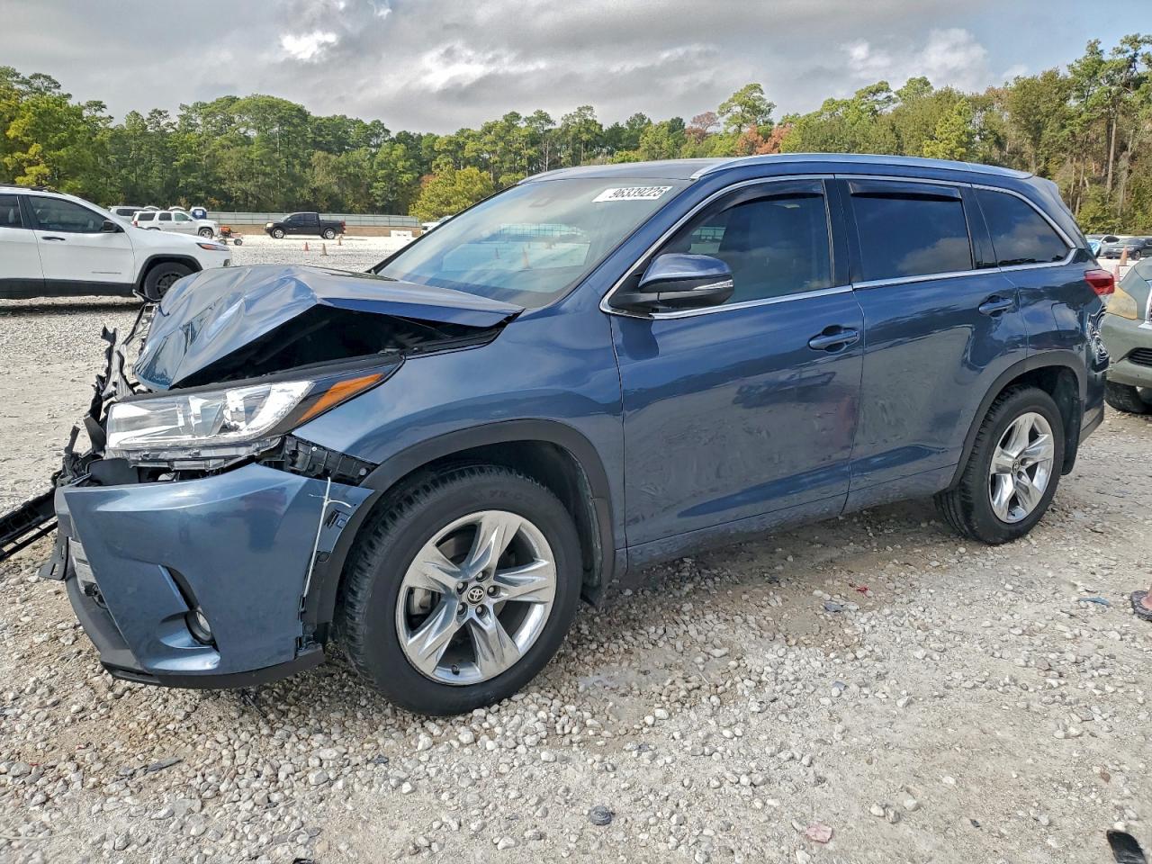 2019 TOYOTA HIGHLANDER