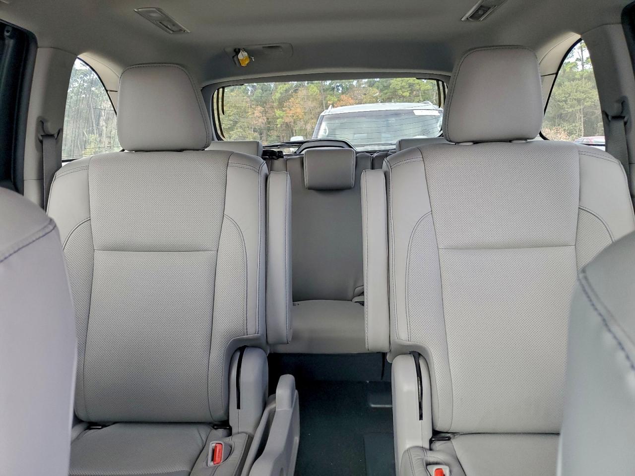 2019 TOYOTA HIGHLANDER LIMITED photo 19