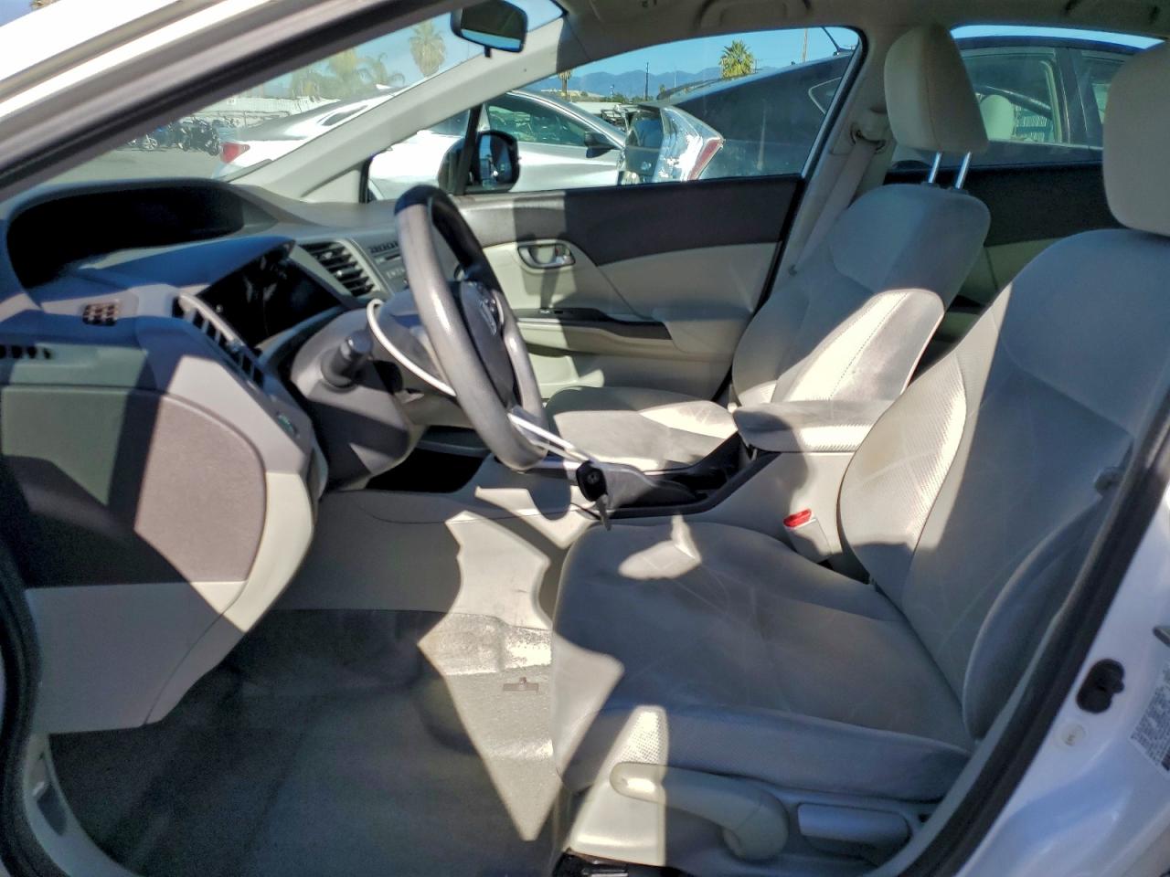 2012 HONDA CIVIC LX photo 13