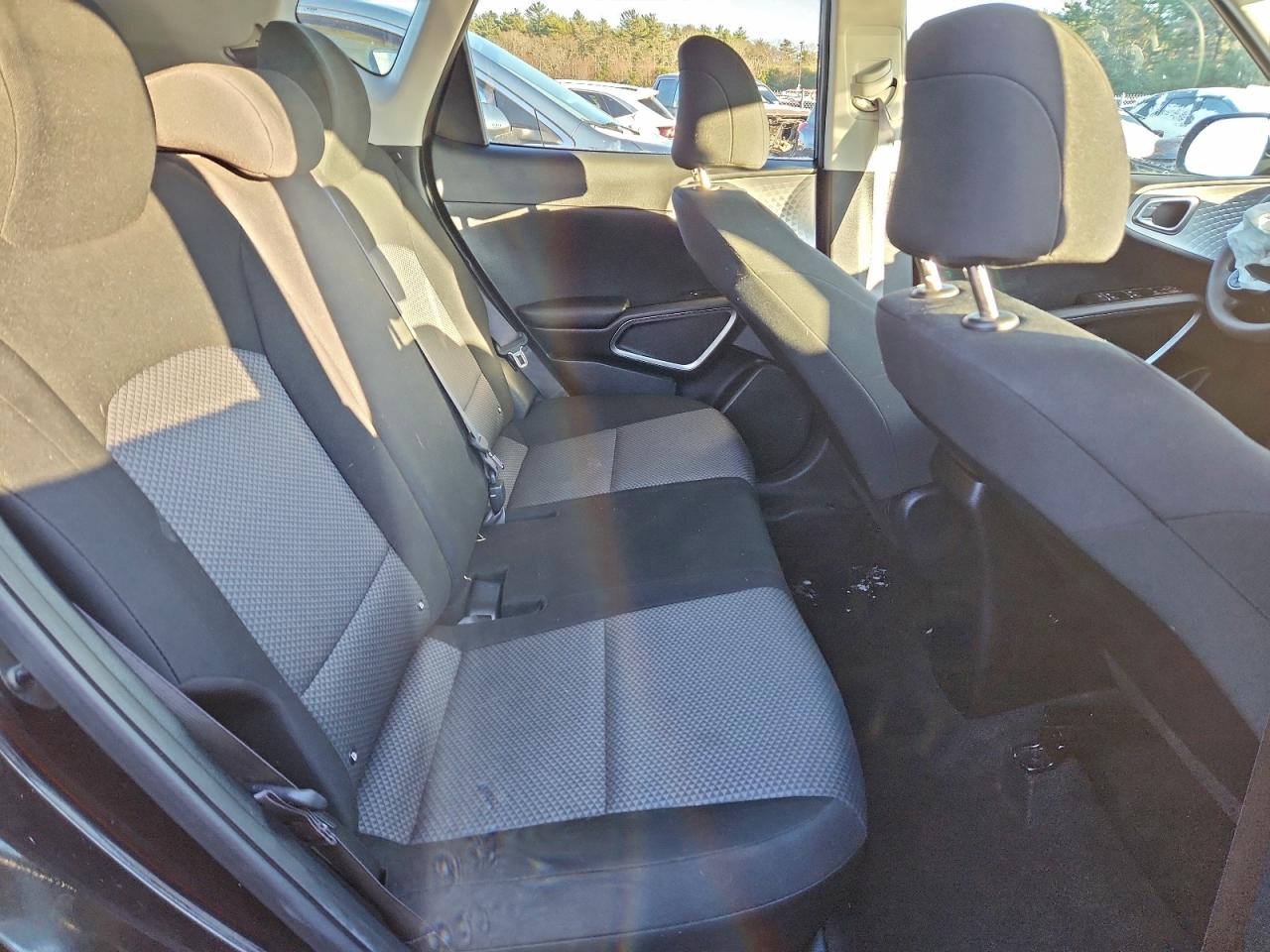 2022 KIA SOUL LX photo 28