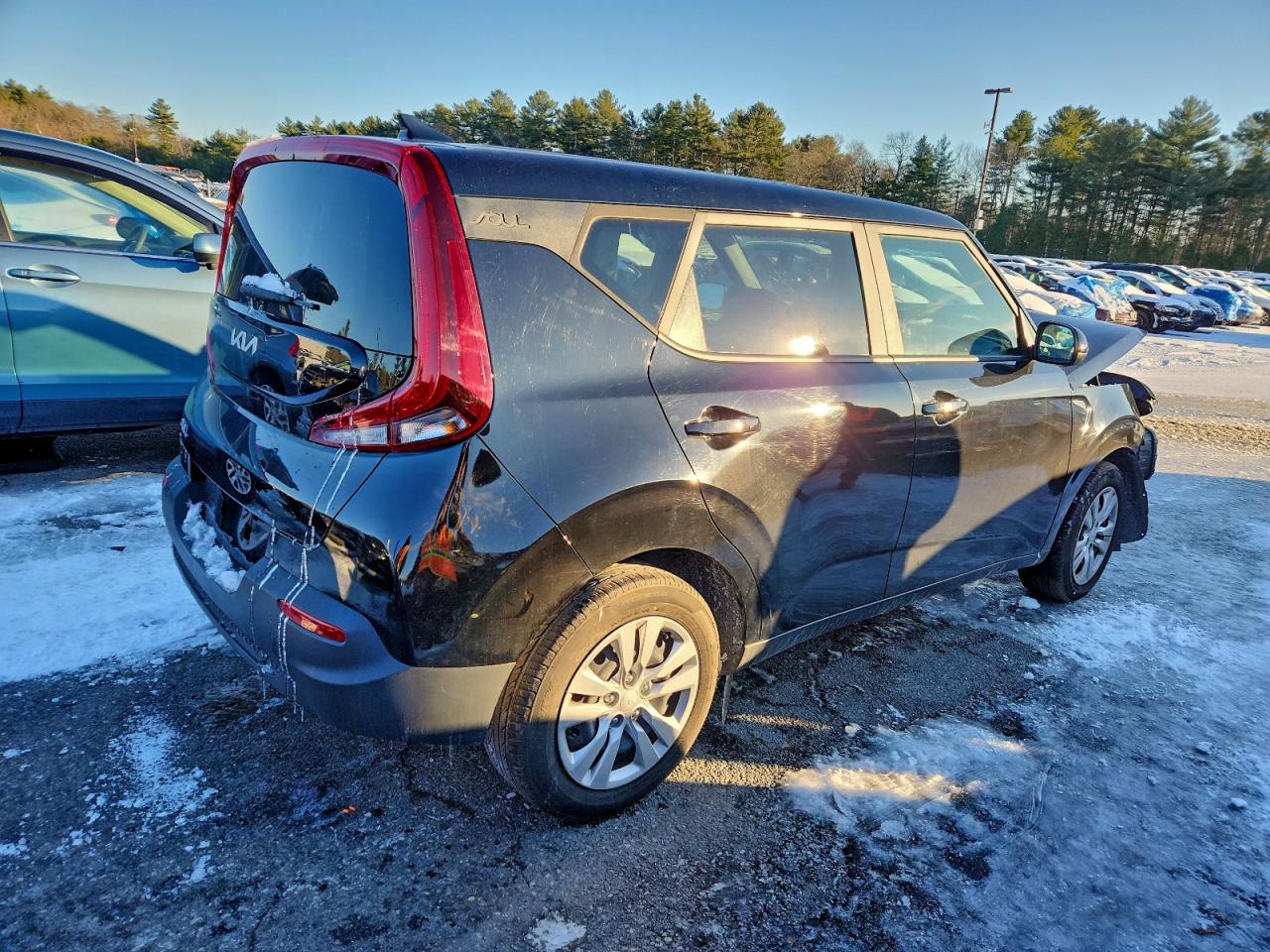 2022 KIA SOUL LX photo 7