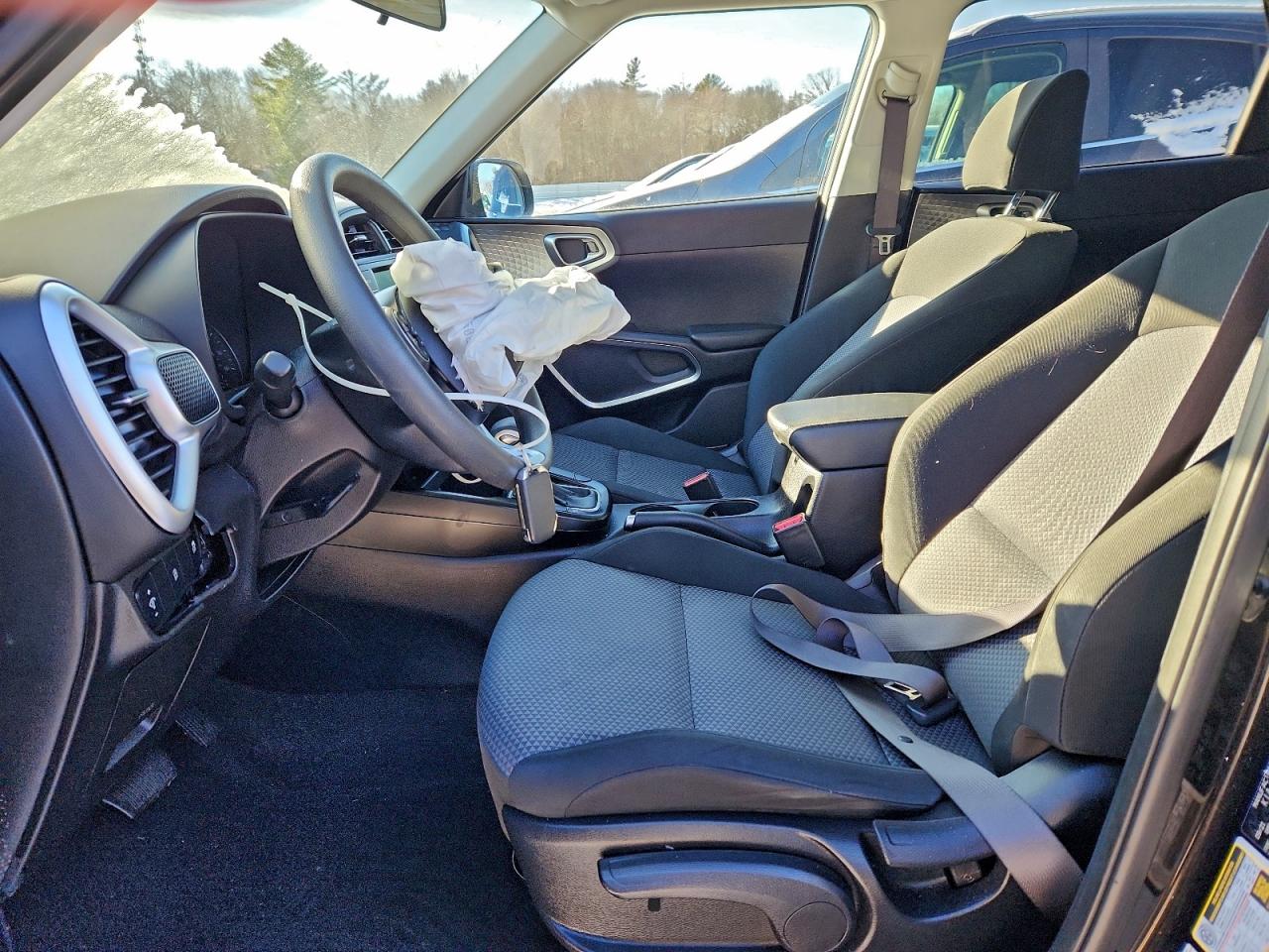 2022 KIA SOUL LX photo 19