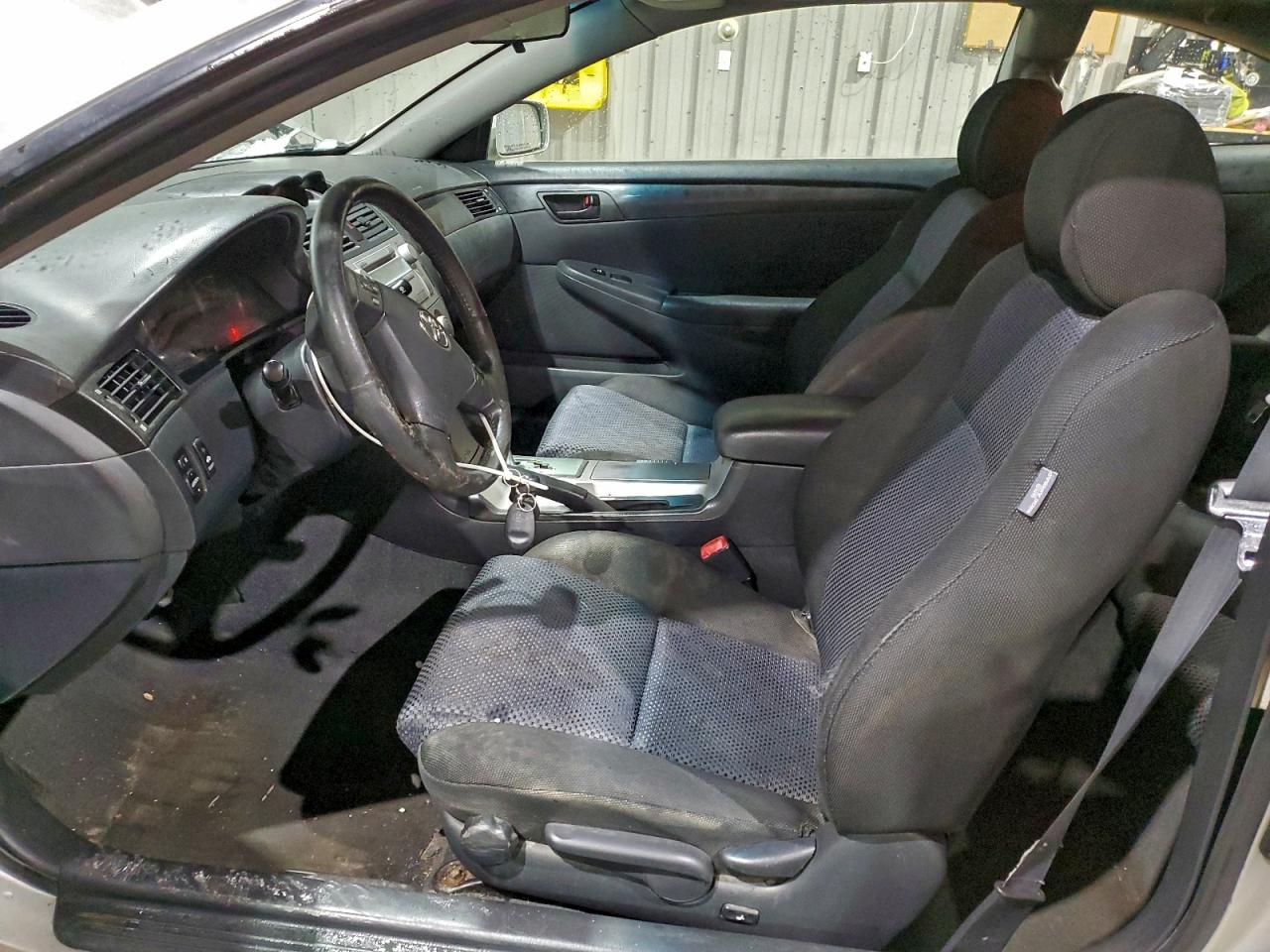 2006 TOYOTA CAMRY SOLARA SE photo 13