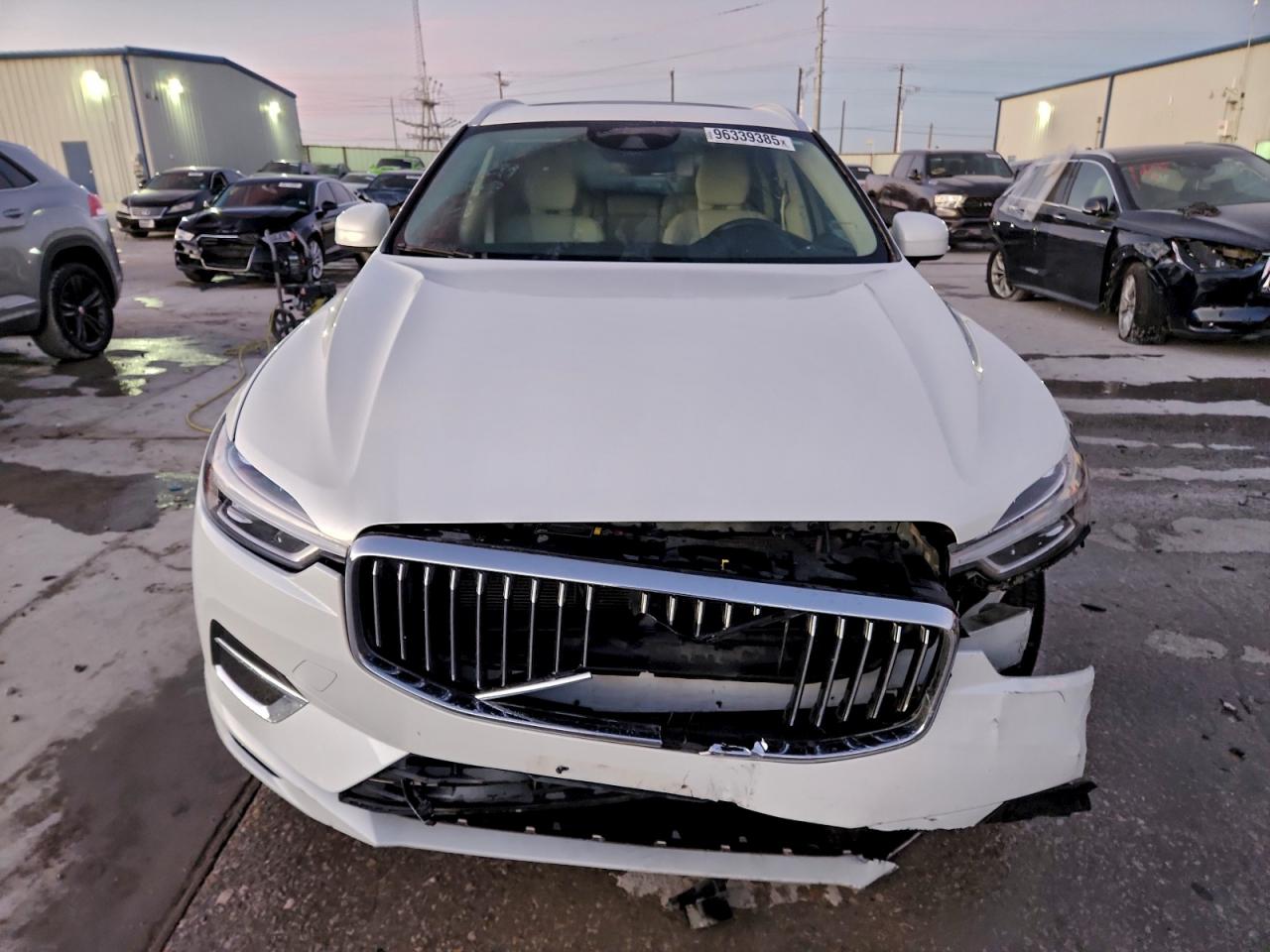 2019 VOLVO XC60 T5 INSCRIPTION photo 5