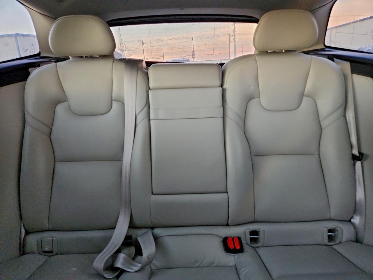 2019 VOLVO XC60 T5 INSCRIPTION photo 10