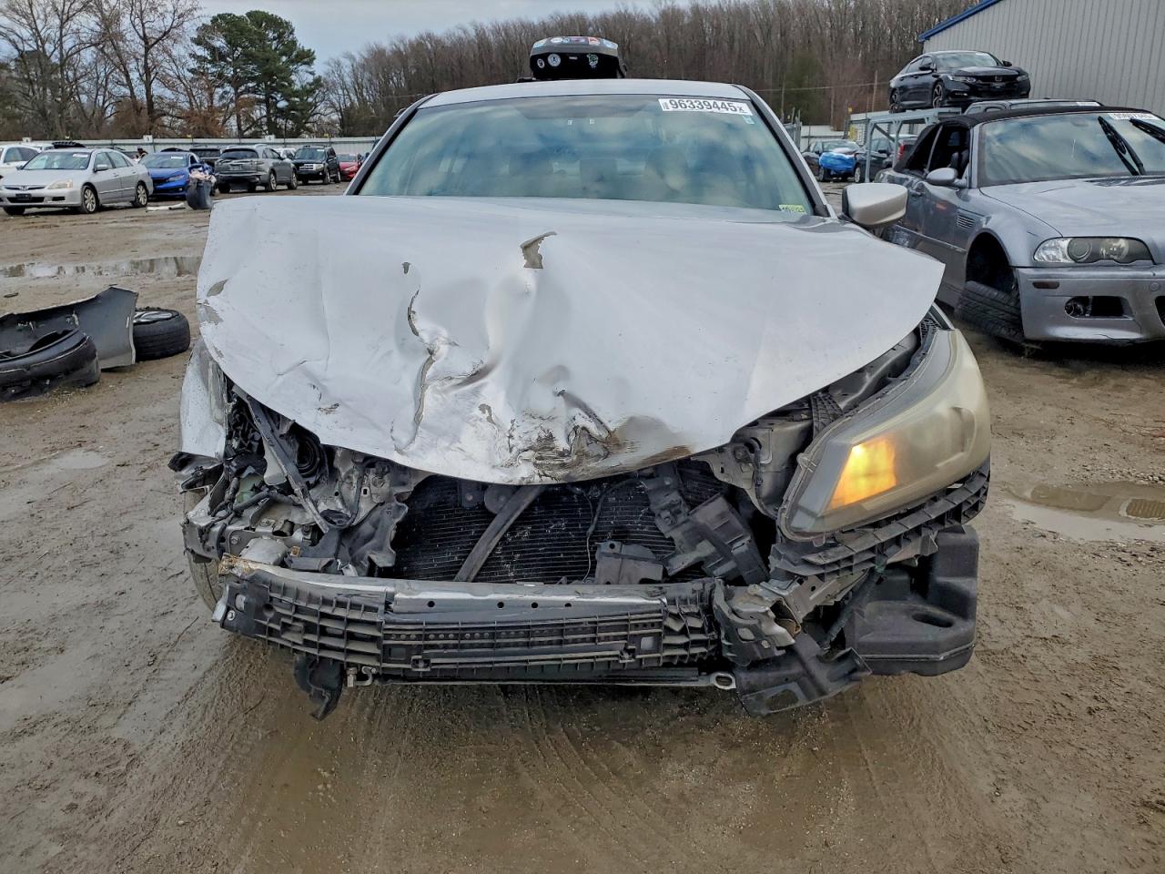 2013 HONDA ACCORD LX photo 5