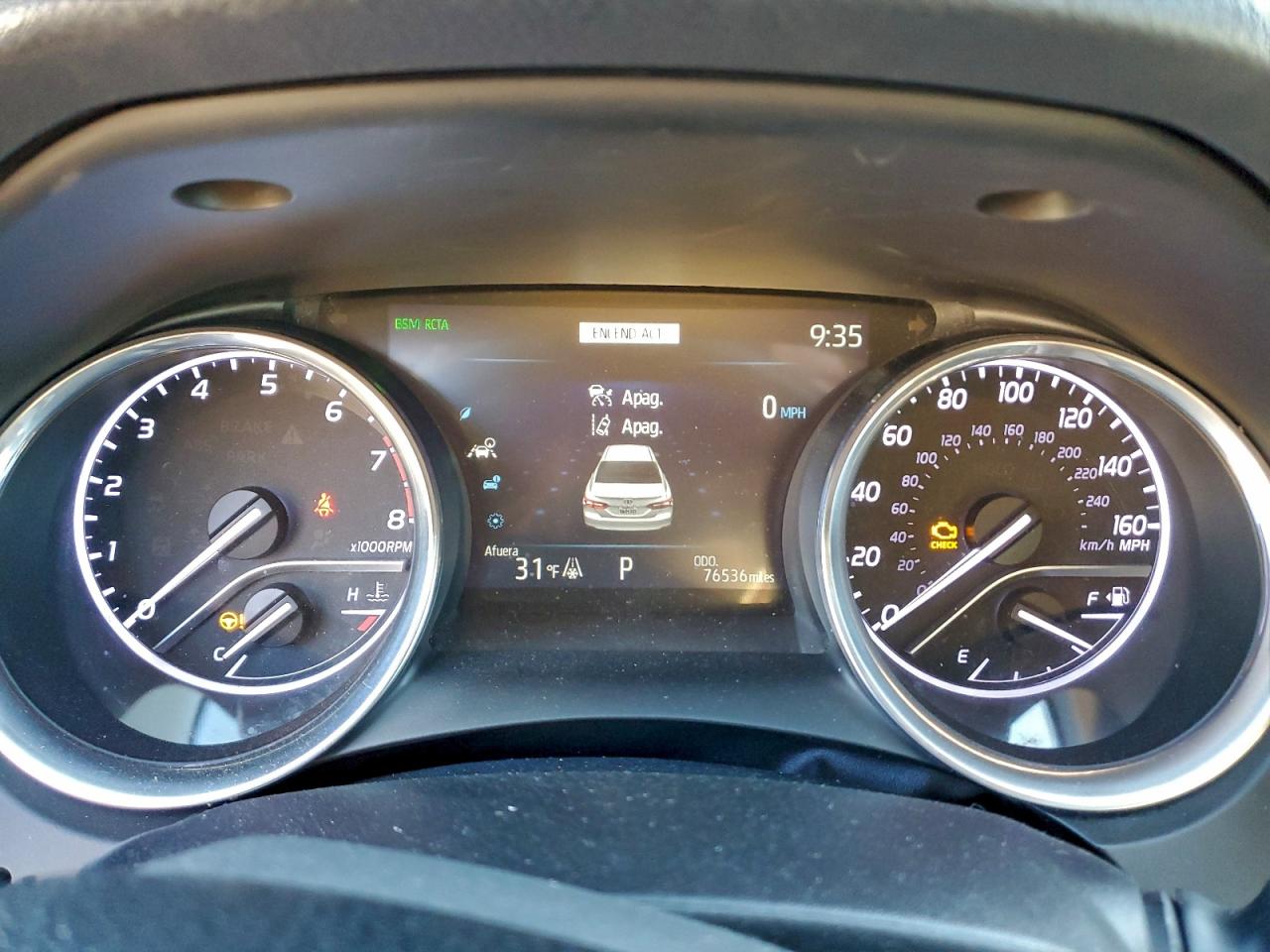 2020 TOYOTA CAMRY LE photo 9