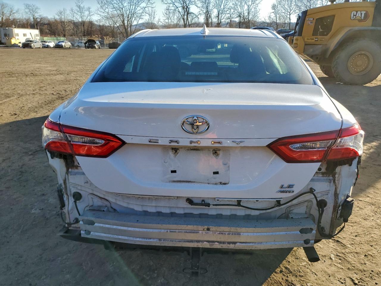2020 TOYOTA CAMRY LE photo 6