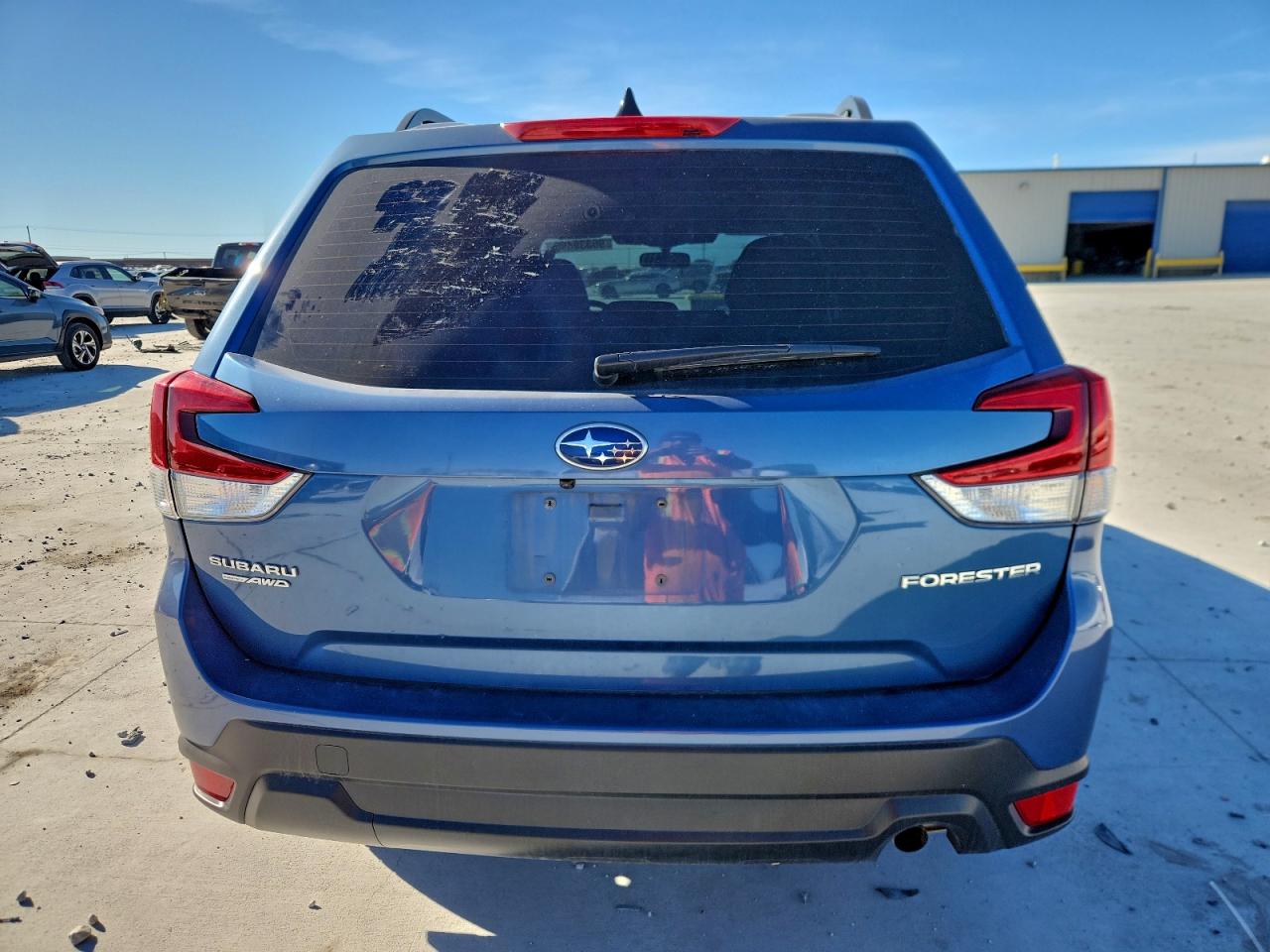 2024 SUBARU FORESTER photo 6