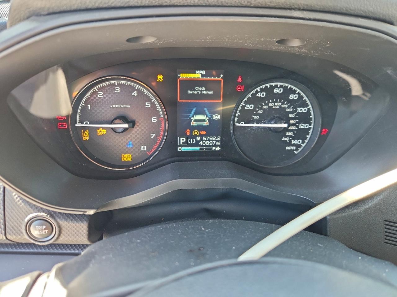 2024 SUBARU FORESTER photo 9