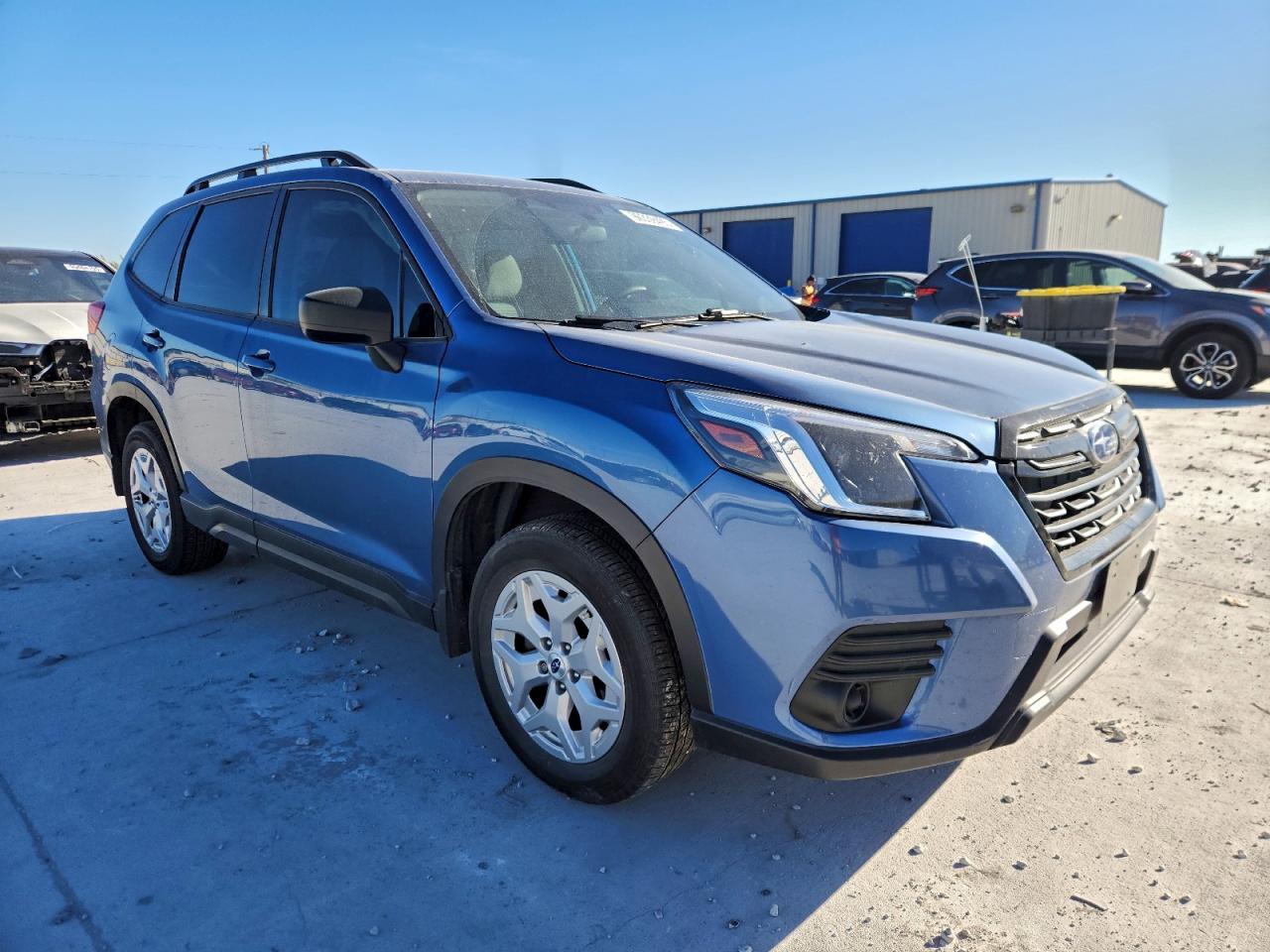 2024 SUBARU FORESTER photo 4