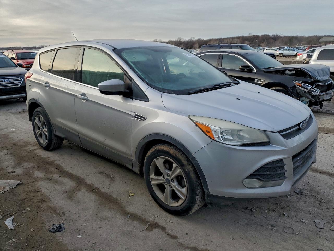 2015 FORD ESCAPE SE photo 4