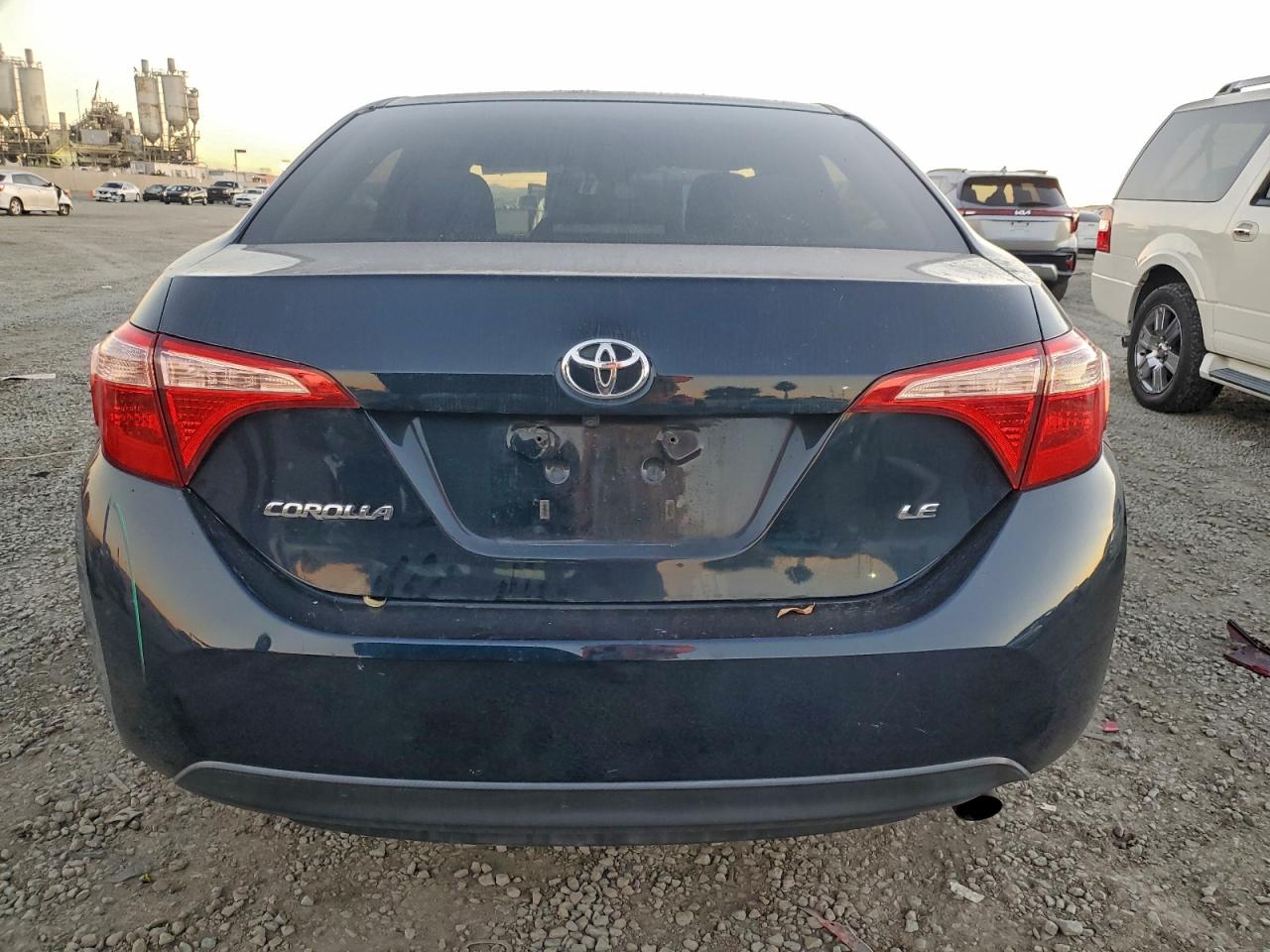2018 TOYOTA COROLLA L photo 6