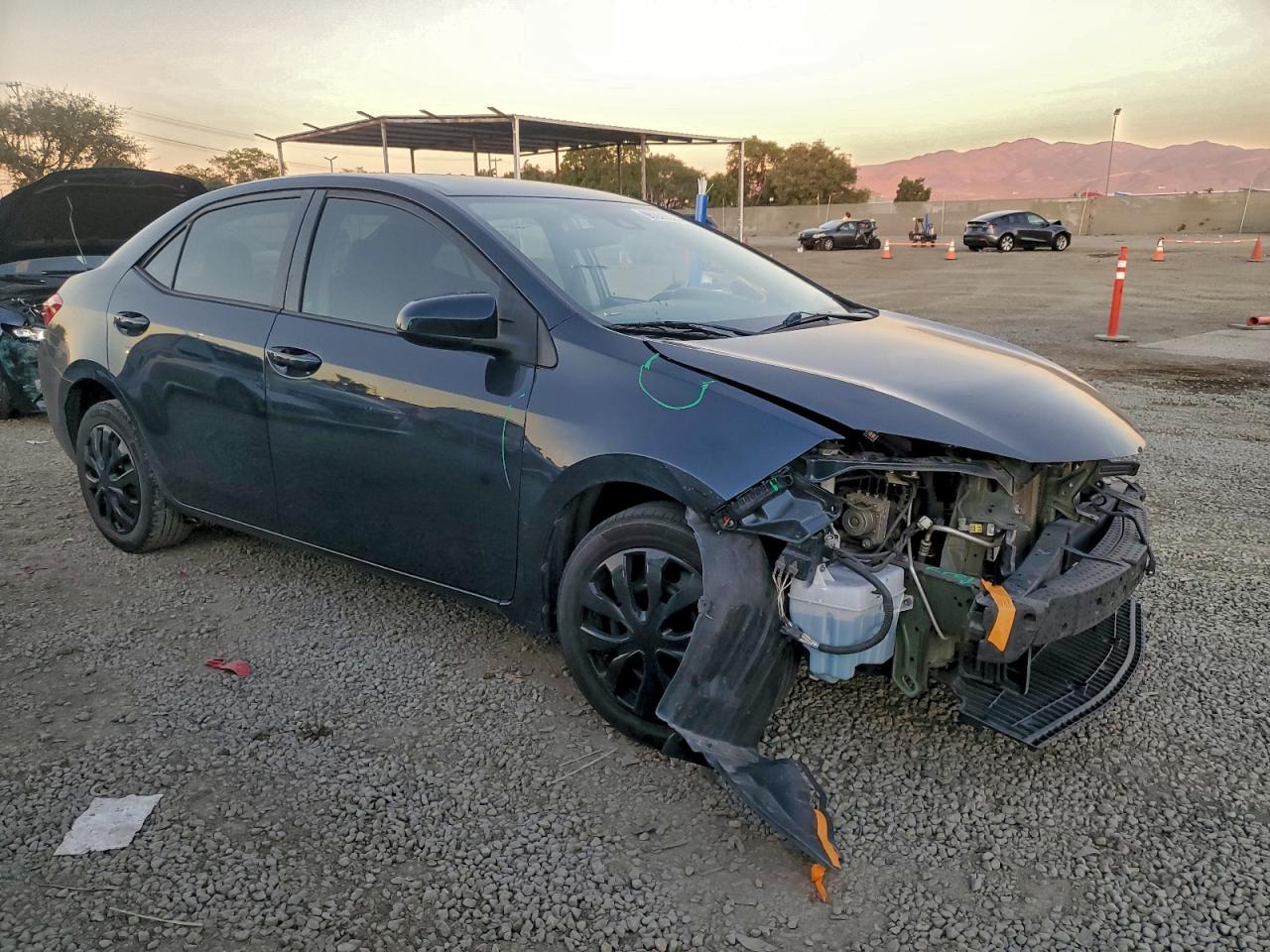 2018 TOYOTA COROLLA L photo 4