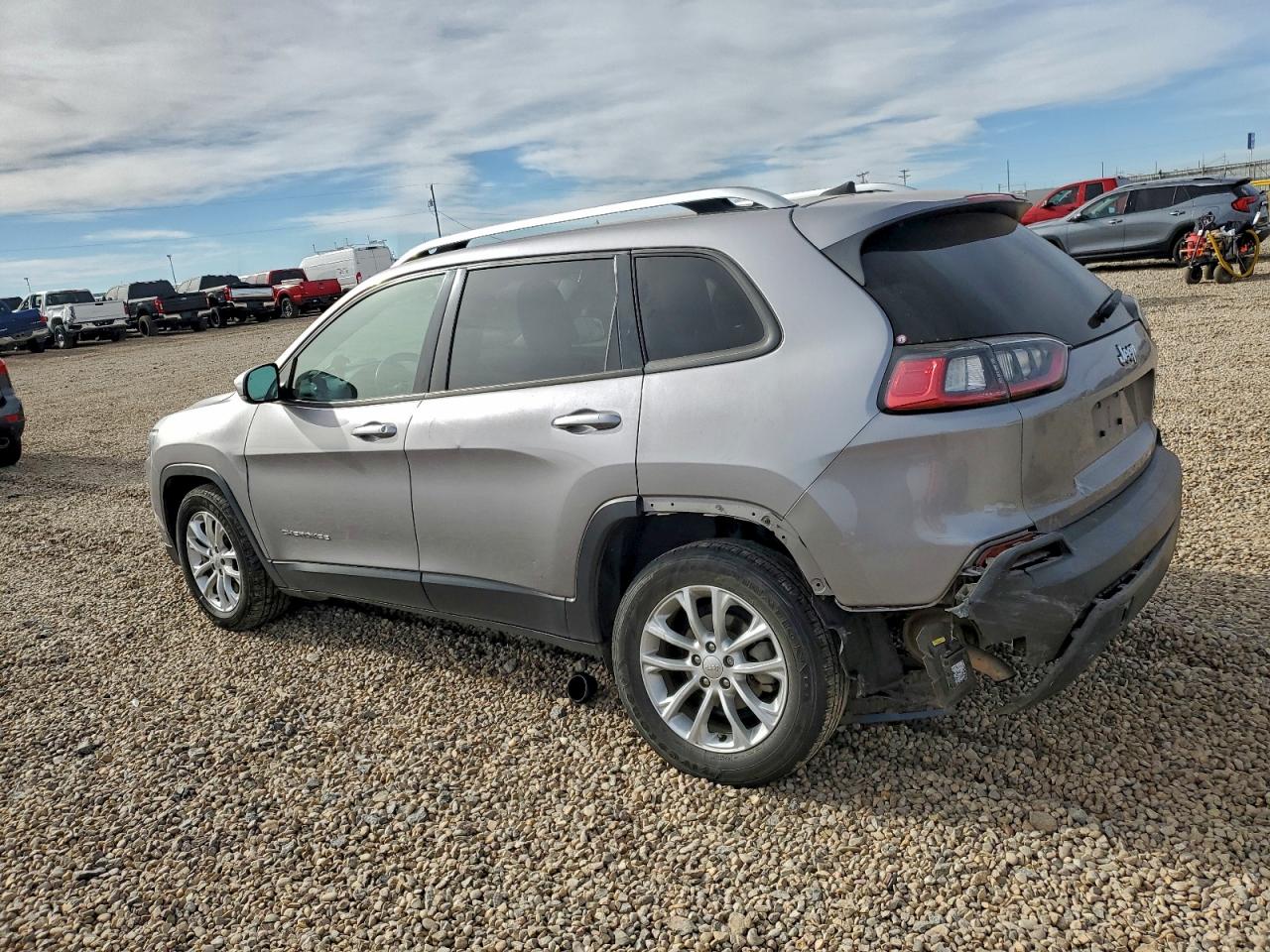 2021 JEEP CHEROKEE LATITUDE photo 2