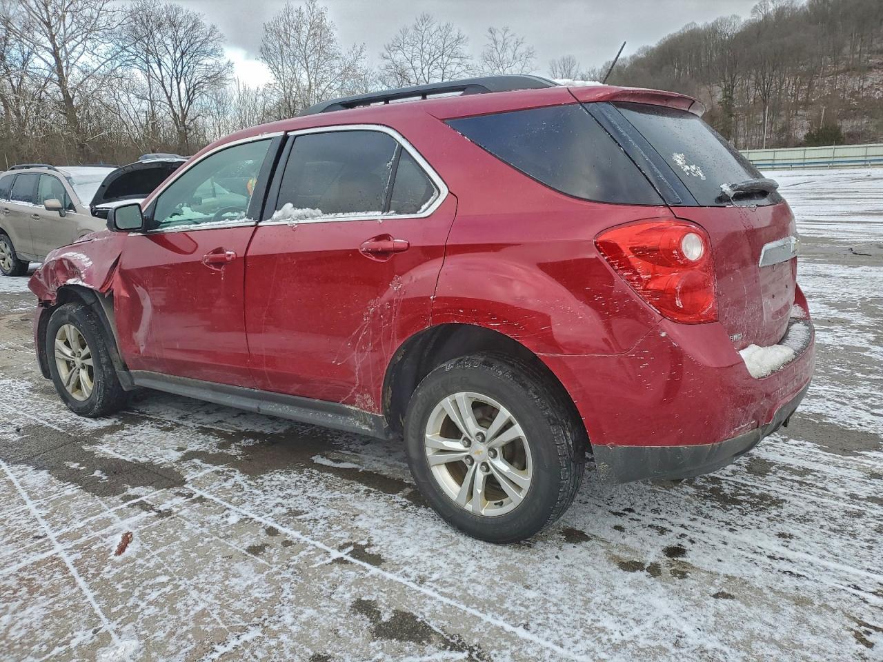2015 CHEVROLET EQUINOX LT photo 2