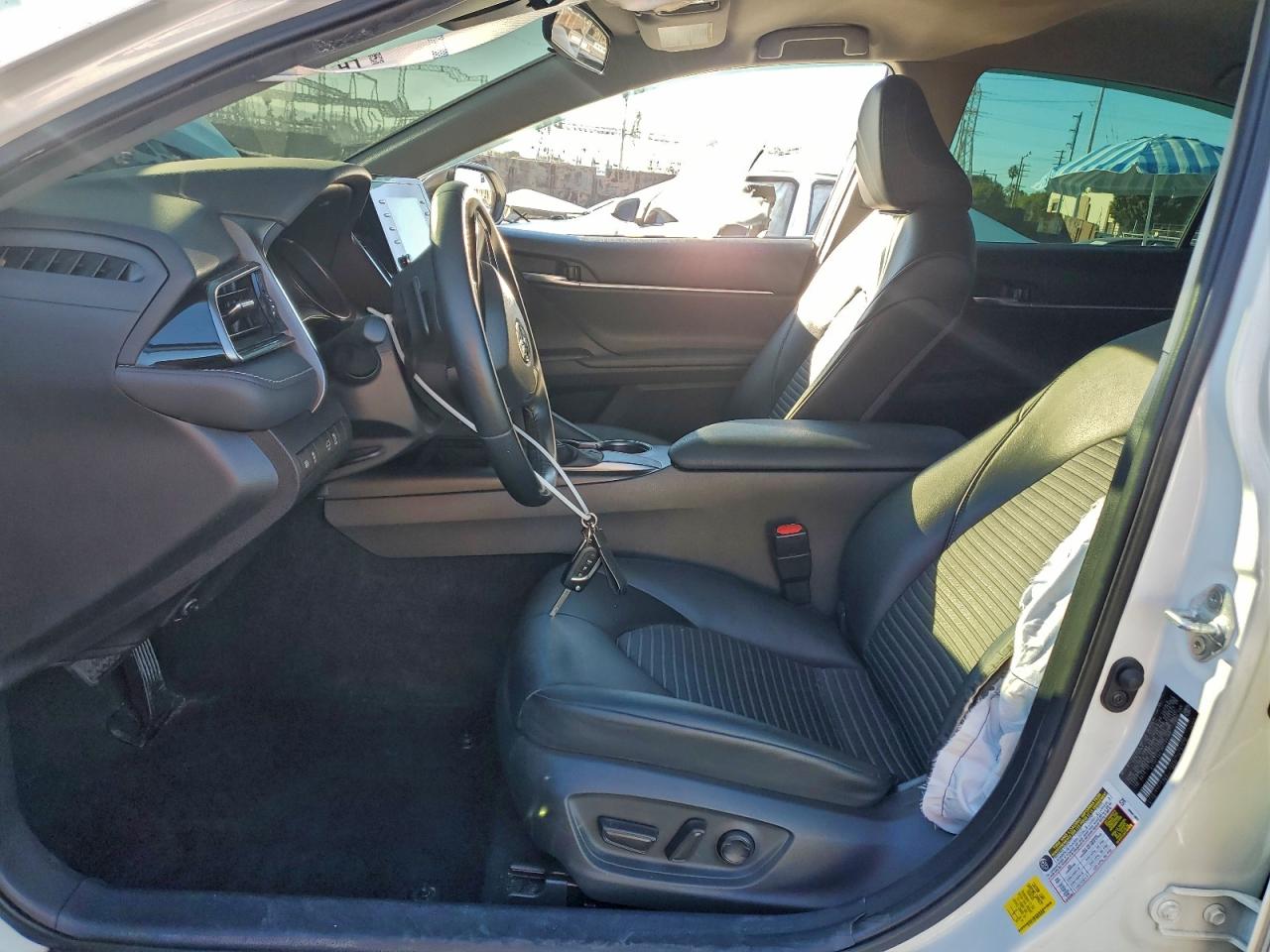 2021 TOYOTA CAMRY SE photo 19