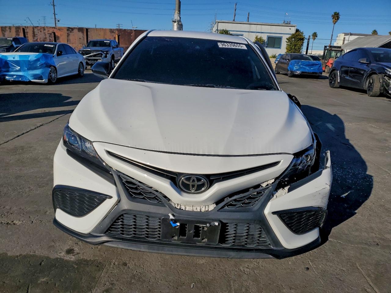 2021 TOYOTA CAMRY SE photo 13