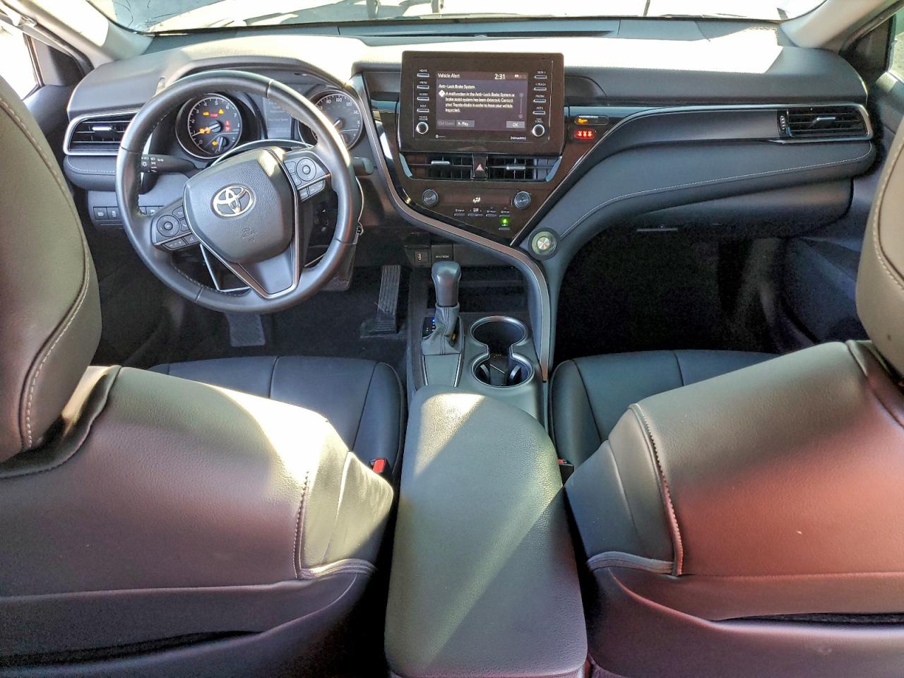 2021 TOYOTA CAMRY SE photo 22