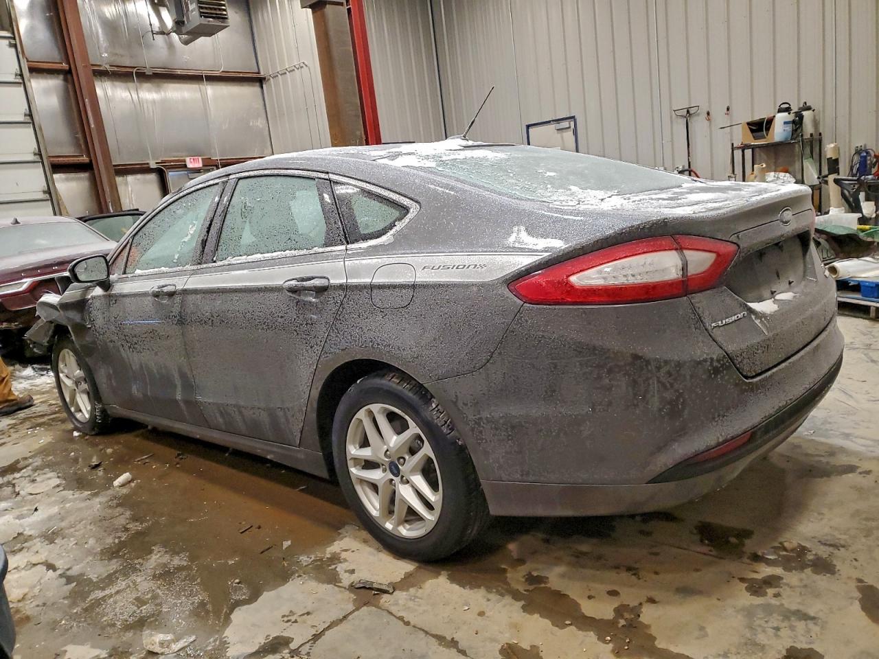 2016 FORD FUSION SE photo 2