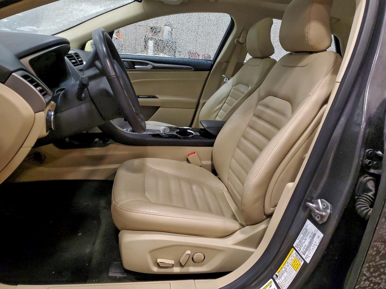 2016 FORD FUSION SE photo 7