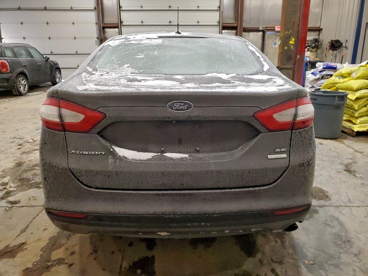 2016 FORD FUSION SE photo 6