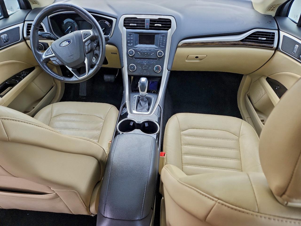 2016 FORD FUSION SE photo 8