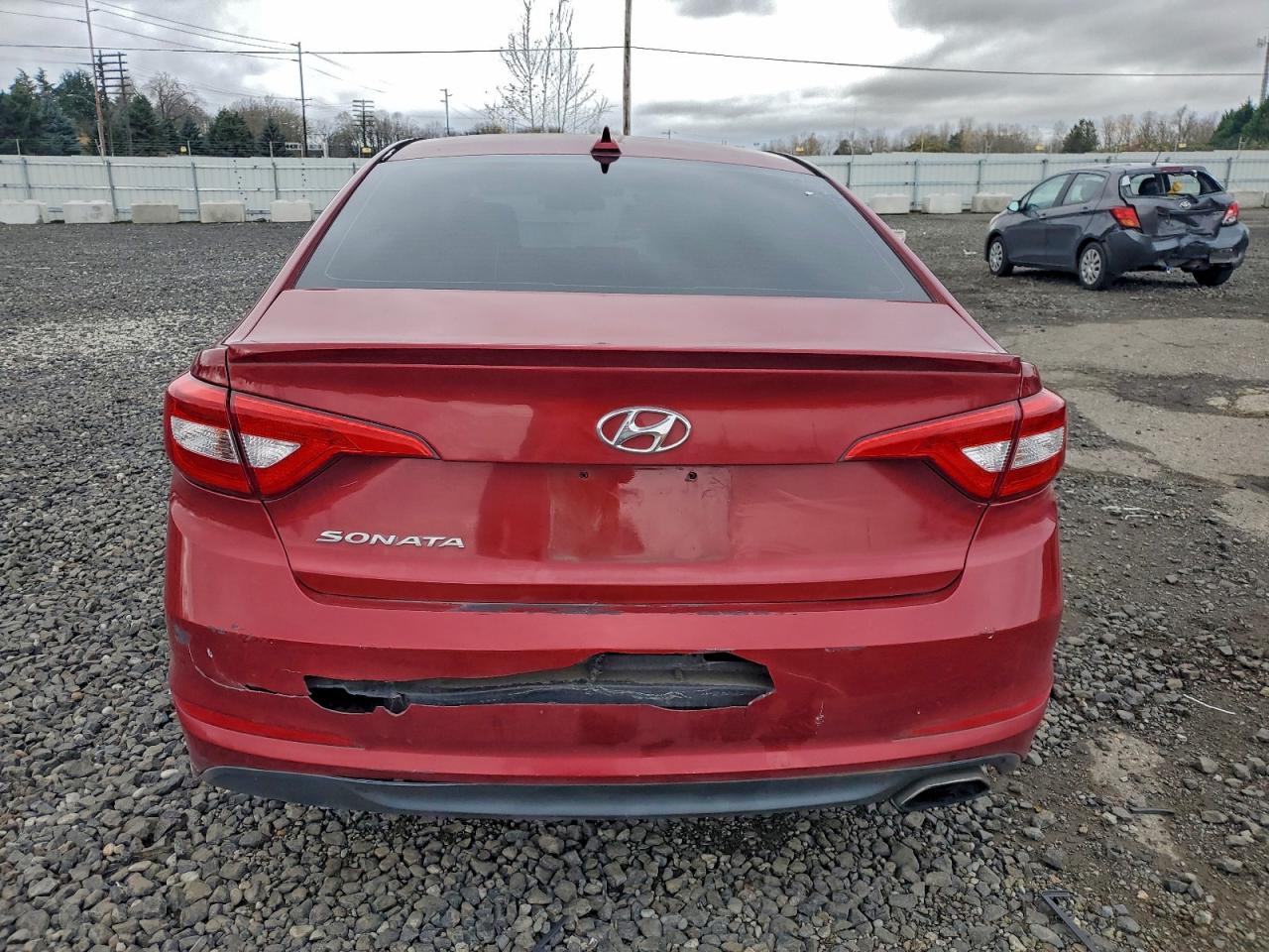 2015 HYUNDAI SONATA SE photo 6