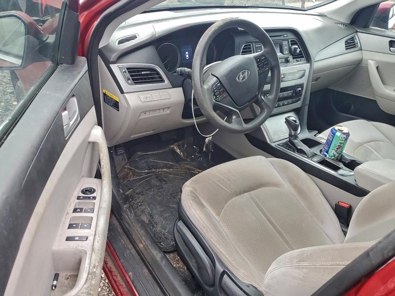 2015 HYUNDAI SONATA SE photo 8