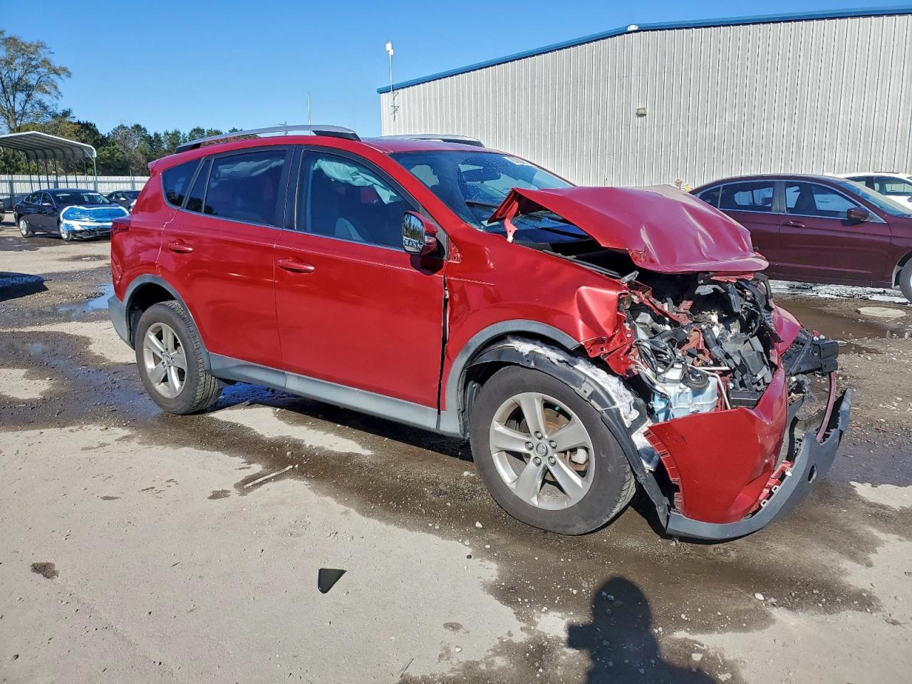 2015 TOYOTA RAV4 XLE photo 4