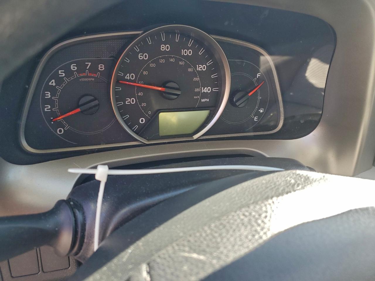 2015 TOYOTA RAV4 XLE photo 9